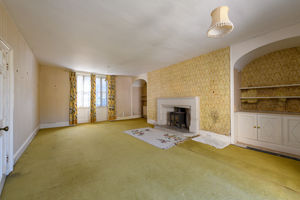 Sitting Room- click for photo gallery